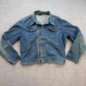 Vintage 70s Wrangler Denim Jacket Made In USA Faded Cropped Trucker Womens M